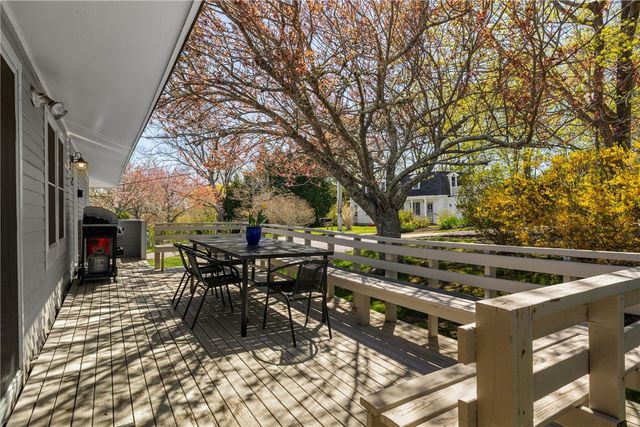 7 Cowsill Lane 1, Newport, RI 02840