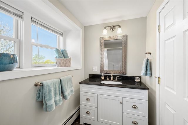 7 Cowsill Lane 1, Newport, RI 02840