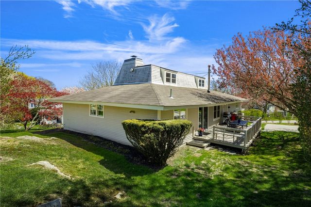 7 Cowsill Lane 1, Newport, RI 02840