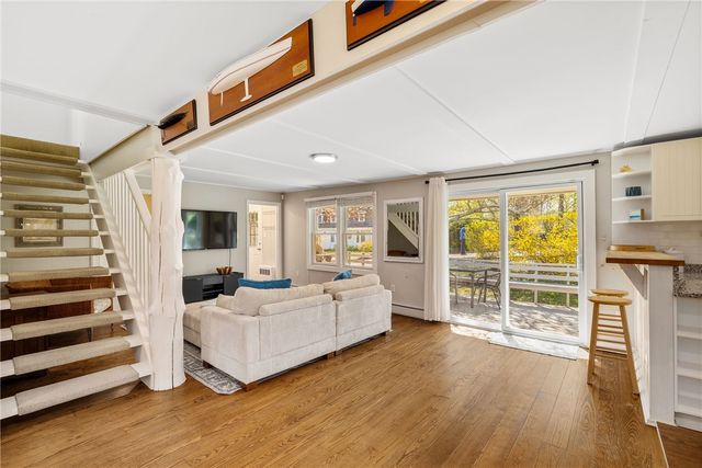 7 Cowsill Lane 1, Newport, RI 02840