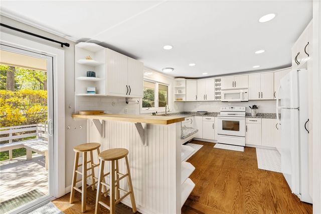 7 Cowsill Lane 1, Newport, RI 02840