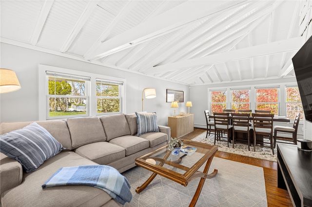 7 Cowsill Lane 1, Newport, RI 02840