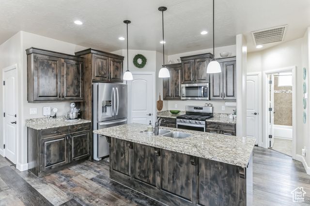 533 N CREEK RIDGE CIR, Washington, UT 84780