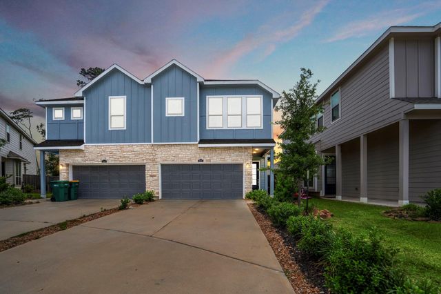 613 Royal Arch Drive, Conroe, TX 77304