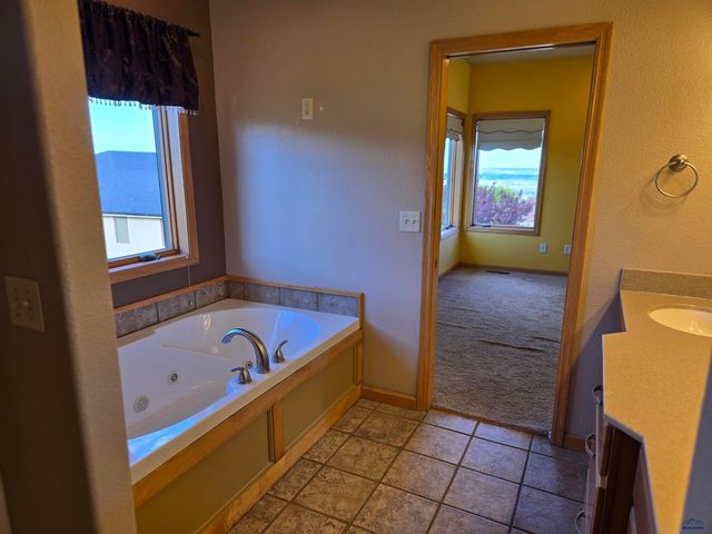 4920 ENCHANTED PINES DR, Rapid City, SD 57701