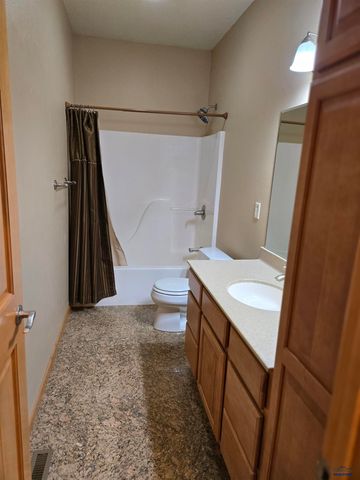 4920 ENCHANTED PINES DR, Rapid City, SD 57701