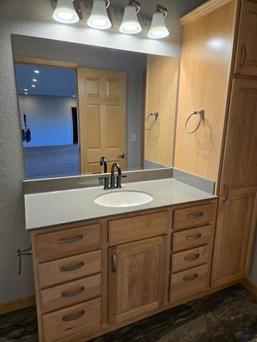 4920 ENCHANTED PINES DR, Rapid City, SD 57701