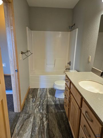 4920 ENCHANTED PINES DR, Rapid City, SD 57701