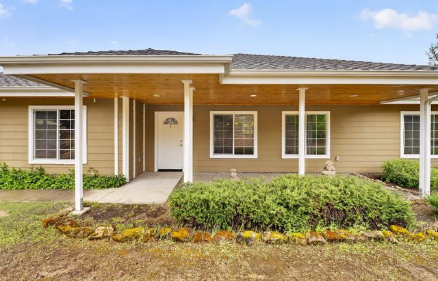 42160 Titan Court, Coarsegold, CA 93614