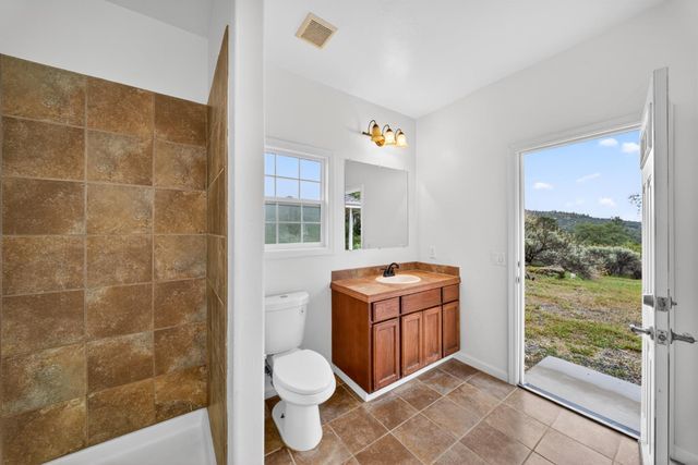 42160 Titan Court, Coarsegold, CA 93614