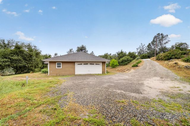 42160 Titan Court, Coarsegold, CA 93614