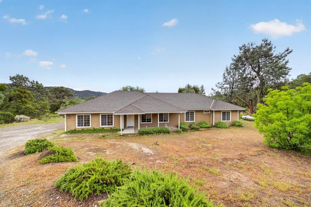 42160 Titan Court, Coarsegold, CA 93614