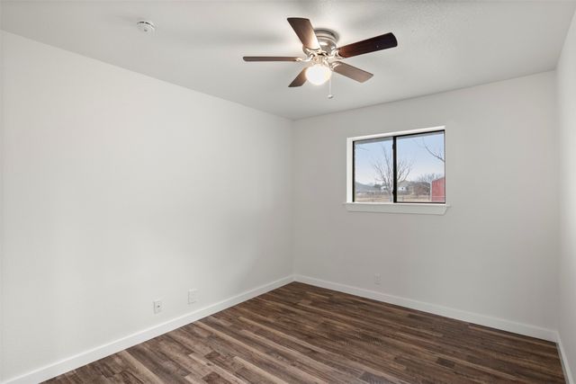 412 Green Acres Drive, Palmer, TX 75152