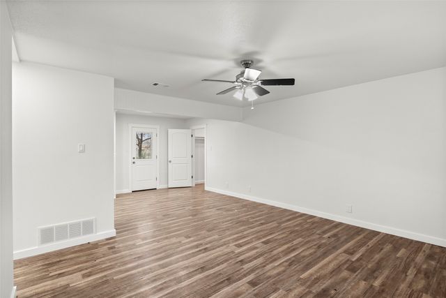 412 Green Acres Drive, Palmer, TX 75152