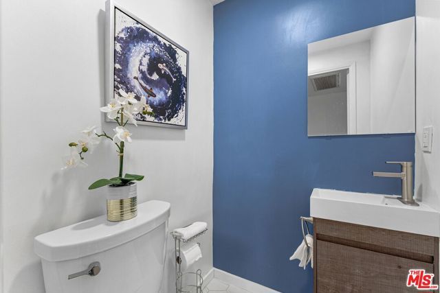 540 Kelton Avenue 501, Los Angeles, CA 90024