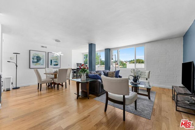 540 Kelton Avenue 501, Los Angeles, CA 90024