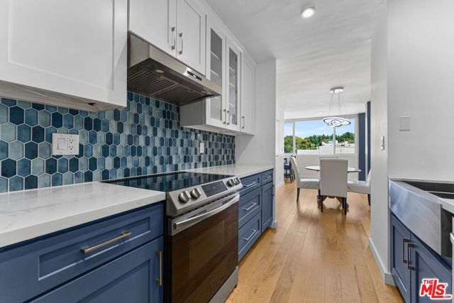 540 Kelton Avenue 501, Los Angeles, CA 90024