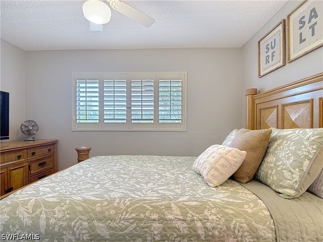 150 TURTLE LAKE CT 309, Naples, FL 34105