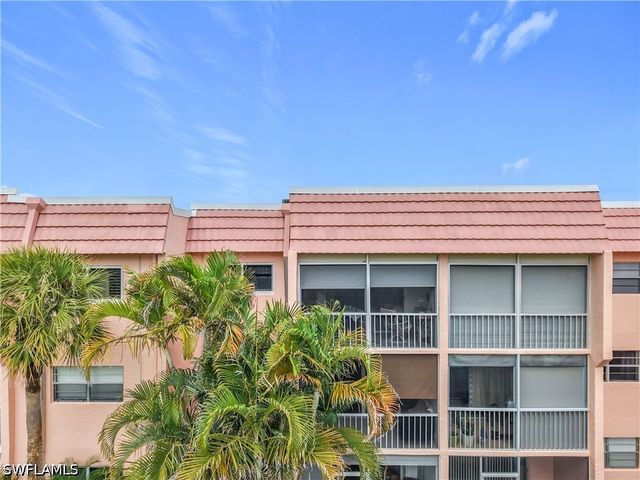 150 TURTLE LAKE CT 309, Naples, FL 34105