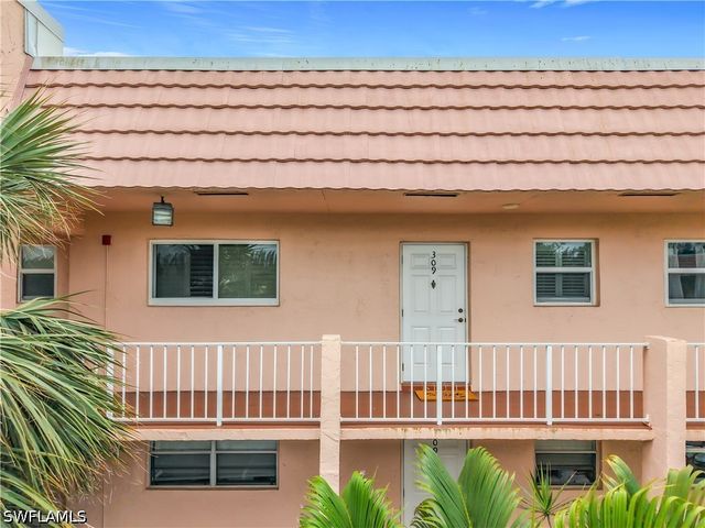 150 TURTLE LAKE CT 309, Naples, FL 34105