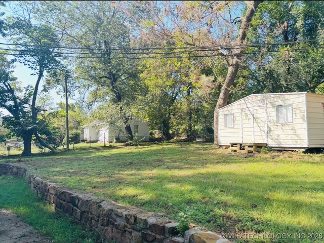 110 N 65th West Avenue, Sand Springs, OK 74127