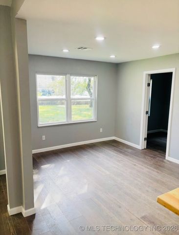 110 N 65th West Avenue, Sand Springs, OK 74127