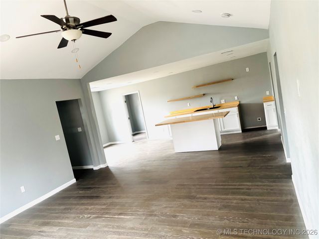 110 N 65th West Avenue, Sand Springs, OK 74127