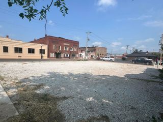 203/205 E JACKSON ST, Mexico, MO 65265
