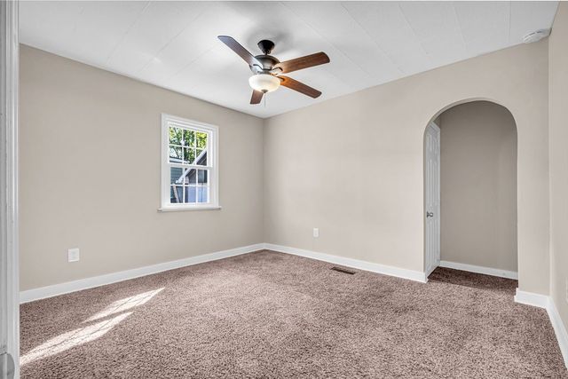 3033 Louise Dr, Nashville, TN 37211