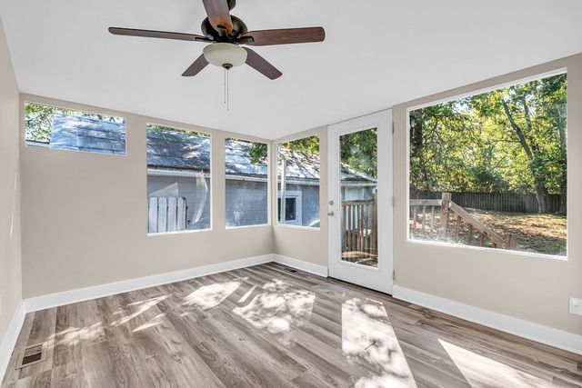 3033 Louise Dr, Nashville, TN 37211