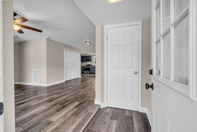 3033 Louise Dr, Nashville, TN 37211