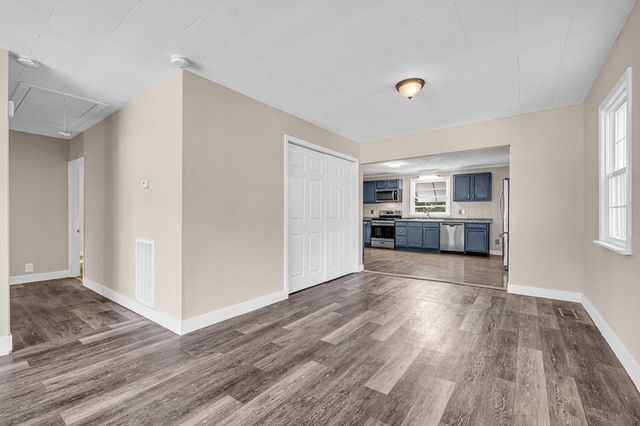 3033 Louise Dr, Nashville, TN 37211