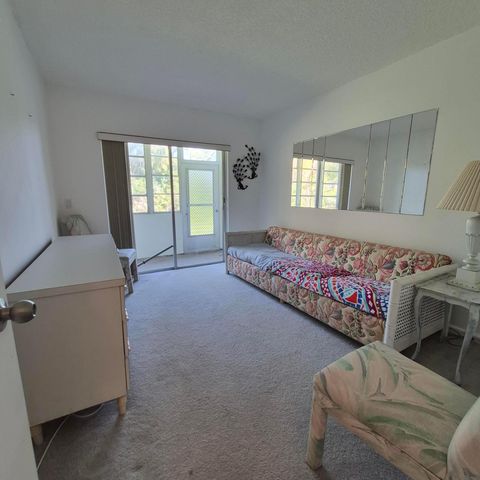 101 Northampton F, West Palm Beach, FL 33417