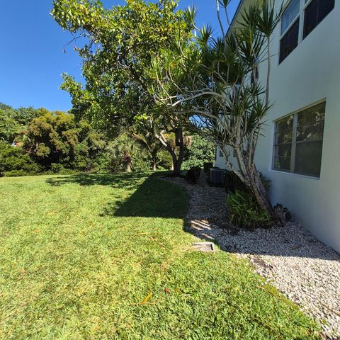 101 Northampton F, West Palm Beach, FL 33417