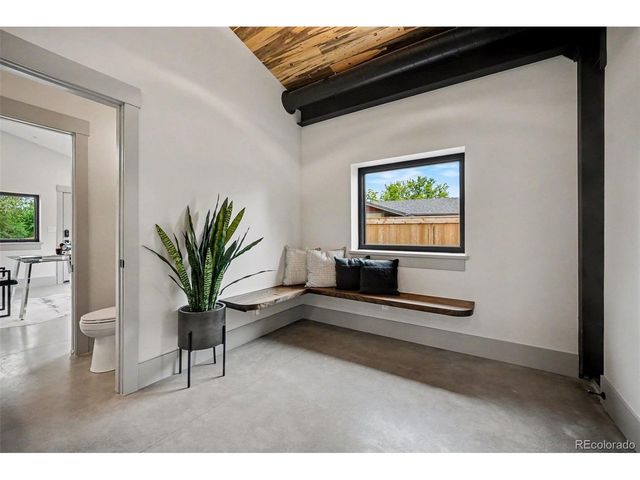 1131 Urban St, Lakewood, CO 80401