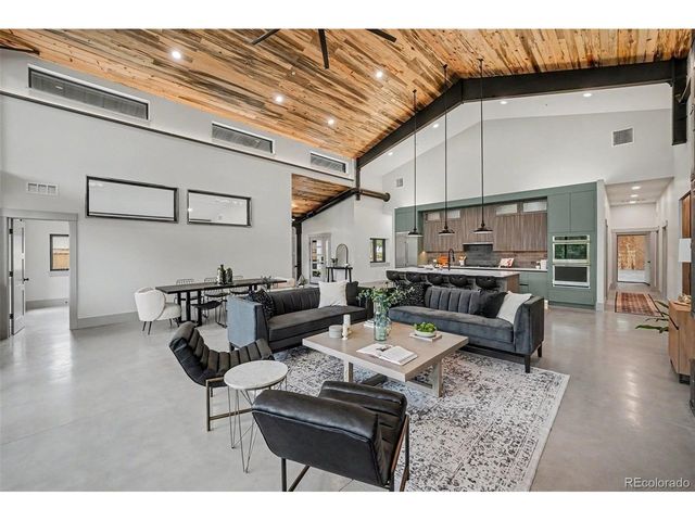 1131 Urban St, Lakewood, CO 80401
