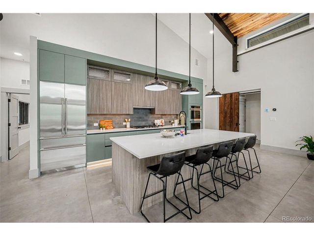 1131 Urban St, Lakewood, CO 80401