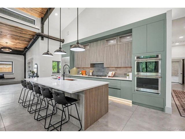 1131 Urban St, Lakewood, CO 80401