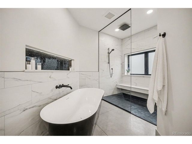 1131 Urban St, Lakewood, CO 80401