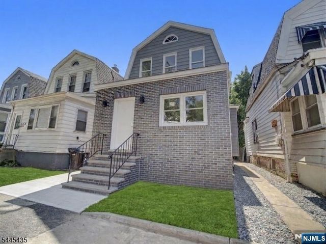 94 Washington Avenue, Irvington, NJ 07111
