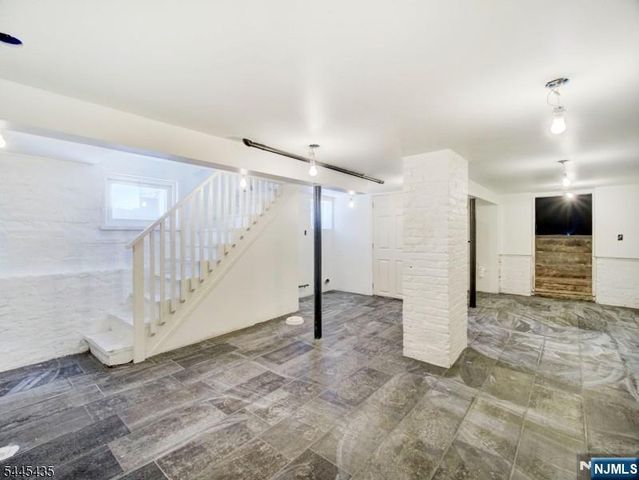 94 Washington Avenue, Irvington, NJ 07111