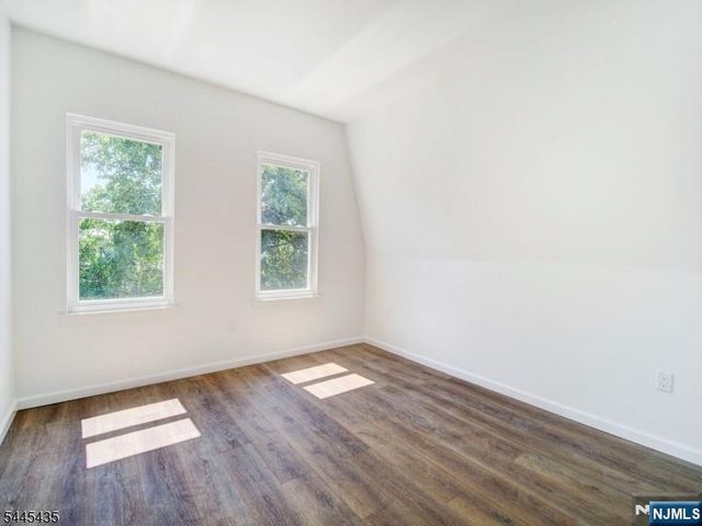 94 Washington Avenue, Irvington, NJ 07111