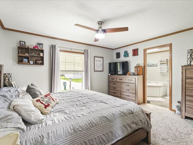 8686 Dutch Elm Court, Roscoe, IL 61073