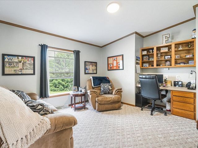 8686 Dutch Elm Court, Roscoe, IL 61073