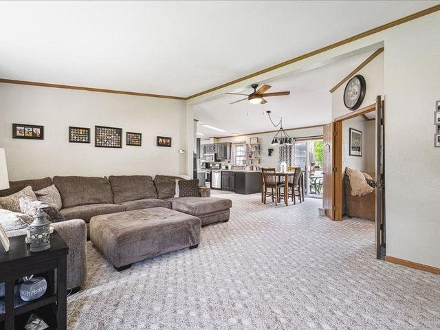 8686 Dutch Elm Court, Roscoe, IL 61073