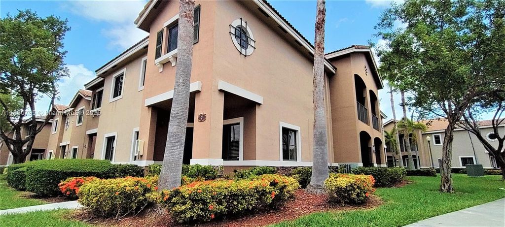 22911 SW 88th Pl 7-21, Cutler Bay, FL 33190