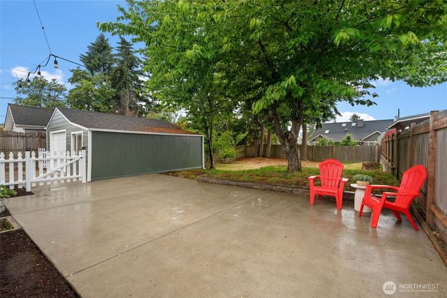 1032 S MacArthur Street, Tacoma, WA 98465