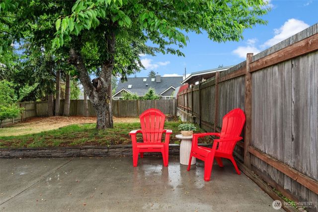 1032 S MacArthur Street, Tacoma, WA 98465