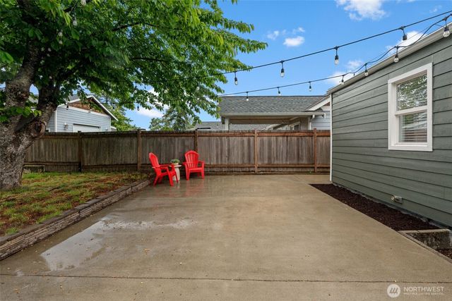 1032 S MacArthur Street, Tacoma, WA 98465