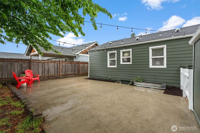1032 S MacArthur Street, Tacoma, WA 98465